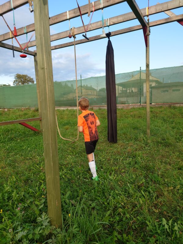 Látka na ručkování - Image 3